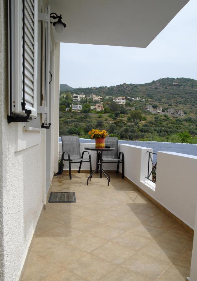 Marathona'S Apartment Aegina Extérieur photo